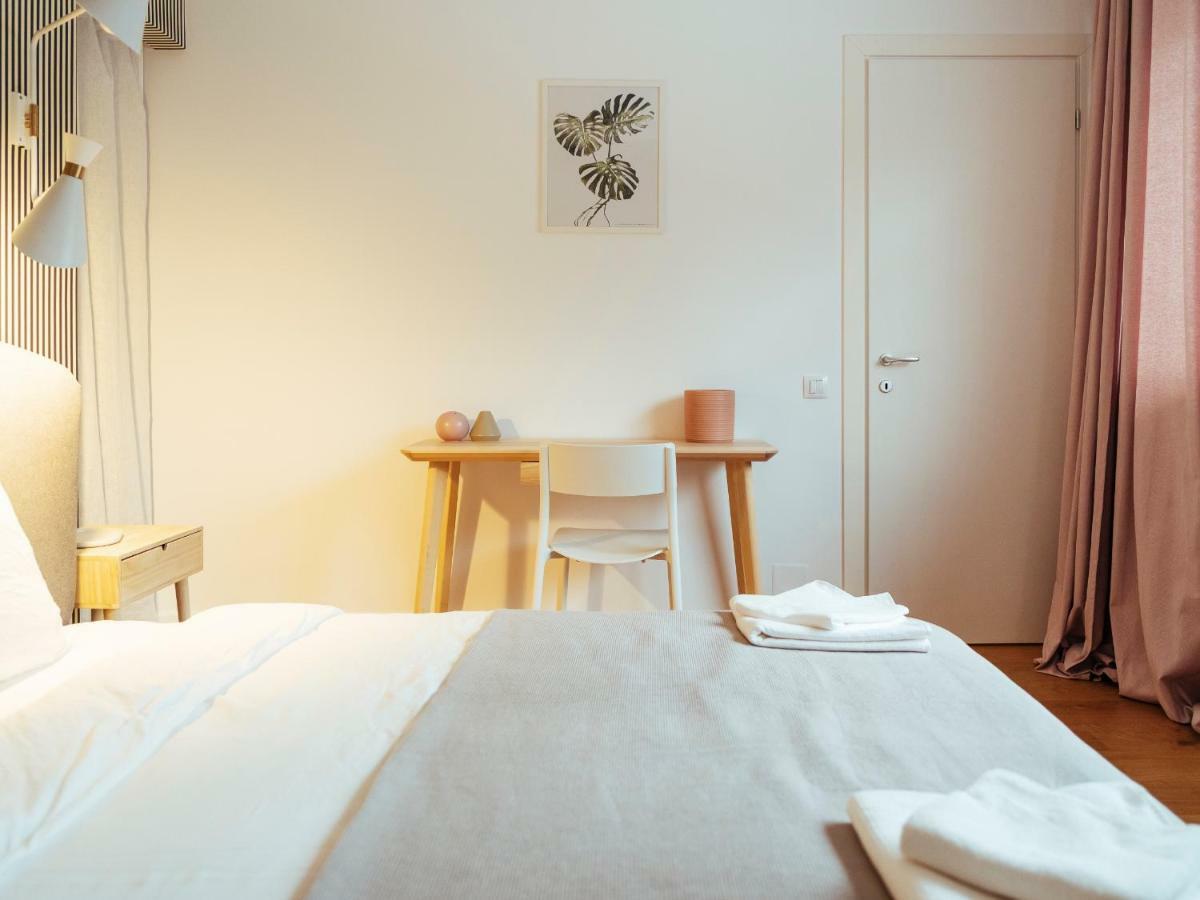Boutique Luxury Flats - La Maison Du Petit Paris بوخارست المظهر الخارجي الصورة