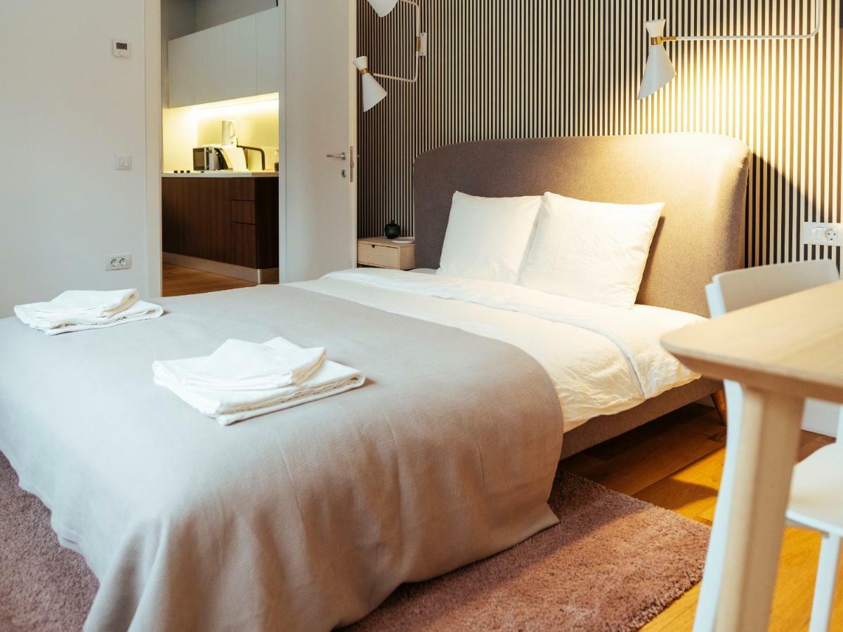 Boutique Luxury Flats - La Maison Du Petit Paris بوخارست المظهر الخارجي الصورة