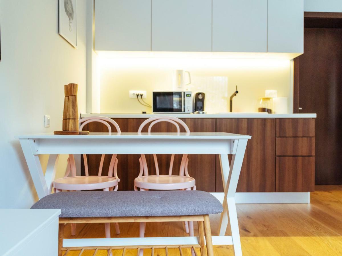 Boutique Luxury Flats - La Maison Du Petit Paris بوخارست المظهر الخارجي الصورة
