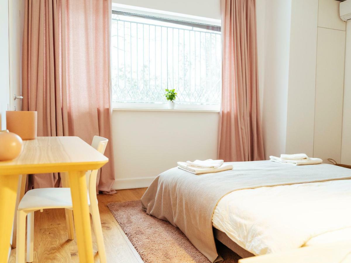 Boutique Luxury Flats - La Maison Du Petit Paris بوخارست المظهر الخارجي الصورة